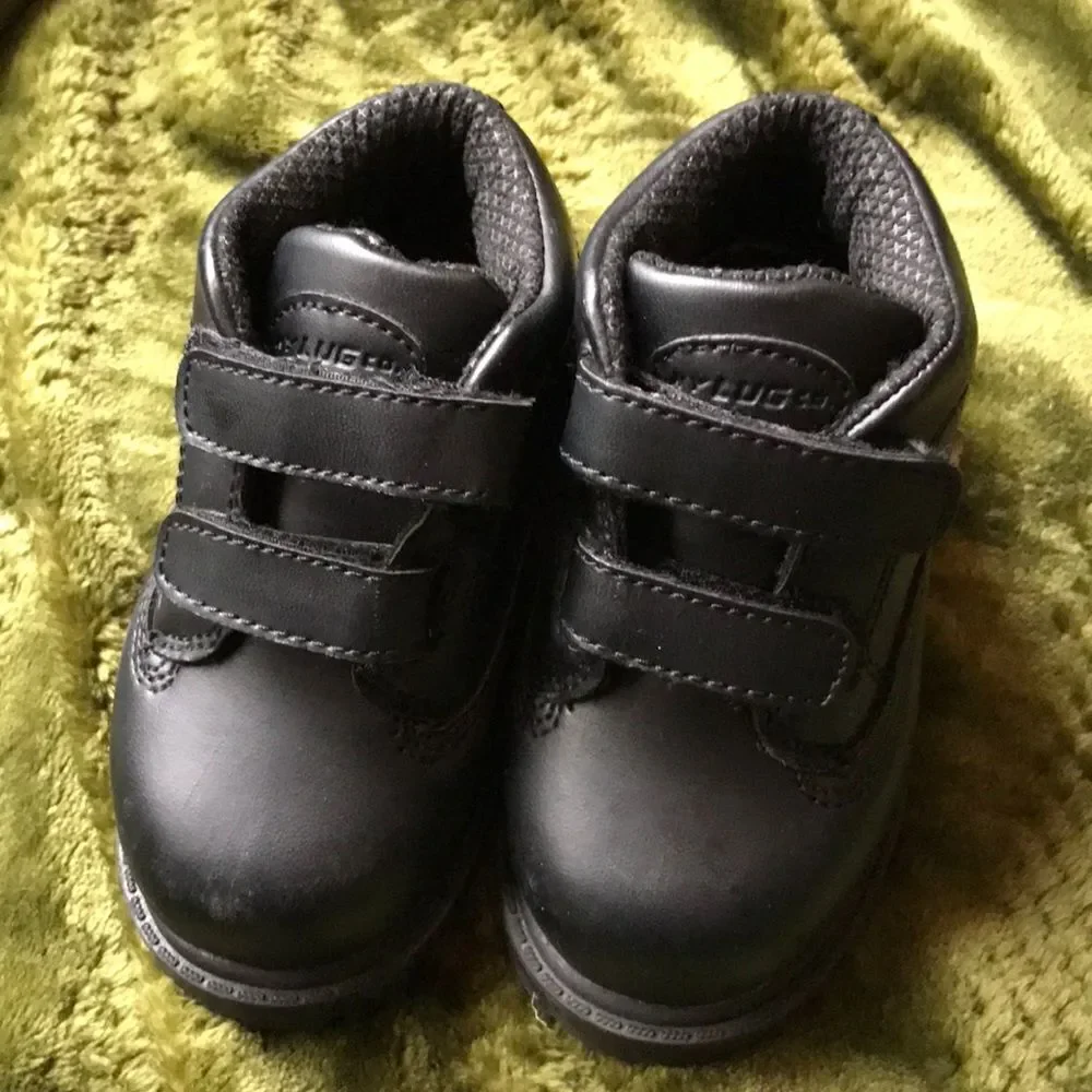 Lugz boys boots 6 toddler black